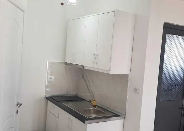Dovinefa Appartement Ksamil